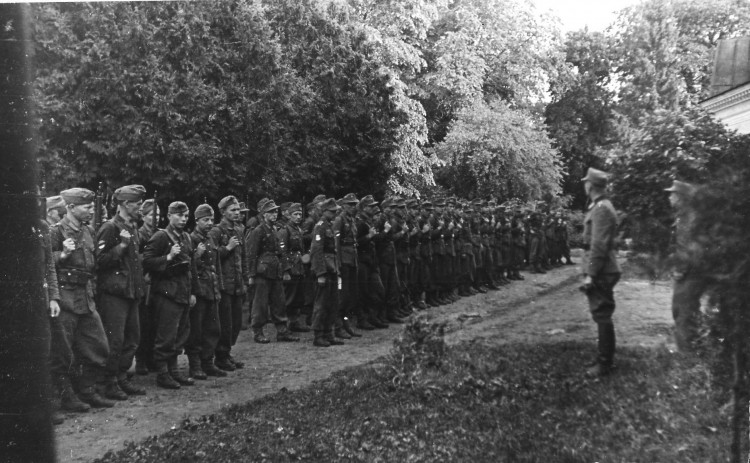 heimtali44a.jpg