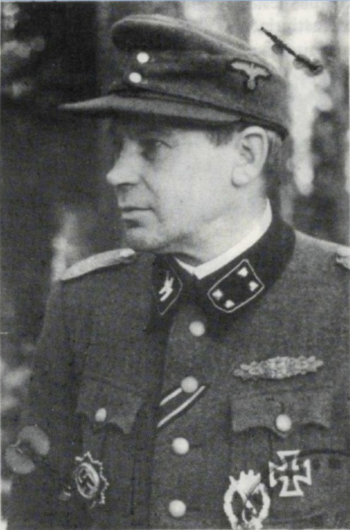 04-ES.jpg (444.89 KiB) Vaadatud 24421 korda Eduards Stīpnieks